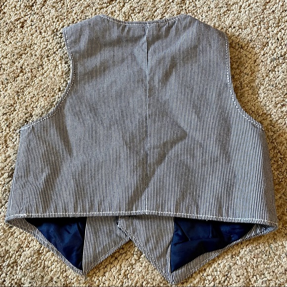 Crazy 8 vest and shoes 6-12 months - Picture 3 of 5